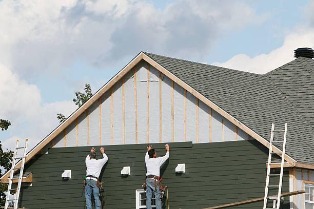 Professional Siding technician working in Spring Grove, PA